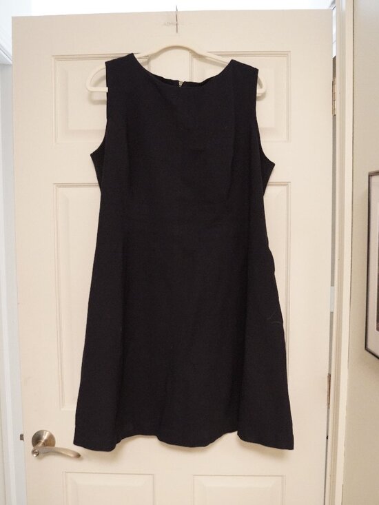 SPANX Dresses & Skirts - SPANX Navy Sleeveless Fit & Flare Dress 1X Little Navy Dress